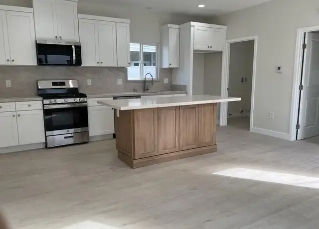 Property at 5604 W Highland St Unit 2, Santa Ana, CA, 92704, 2 beds, 2 baths, [object Object]