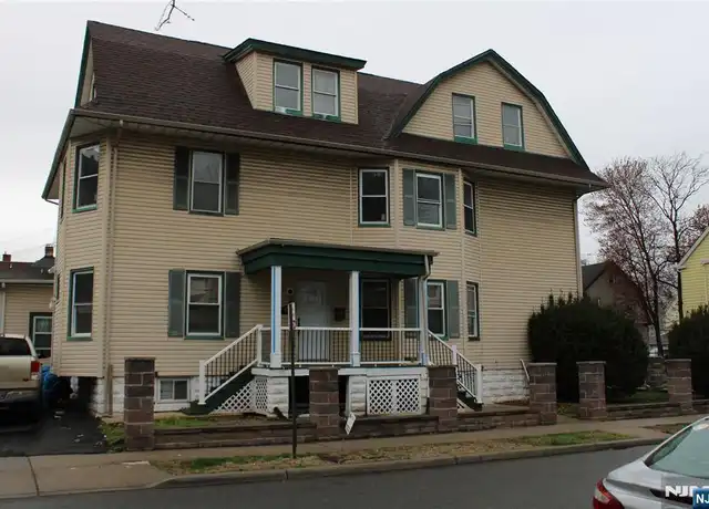 Property at 3 Beech St Unit 2, East Orange, NJ, 07018, 5 beds, 2 baths, [object Object]