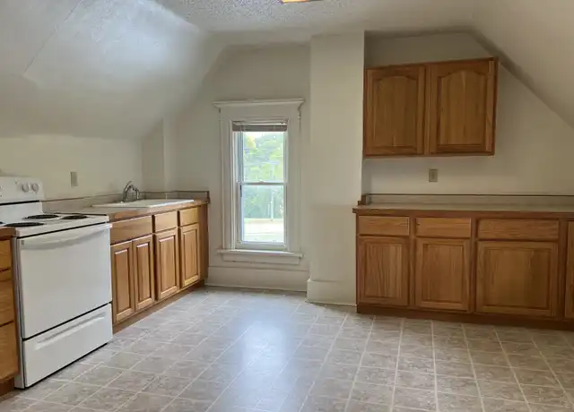 Property at 716 7th Ave N, Fort Dodge, IA, 50501, 1 bed, 1 bath, [object Object]