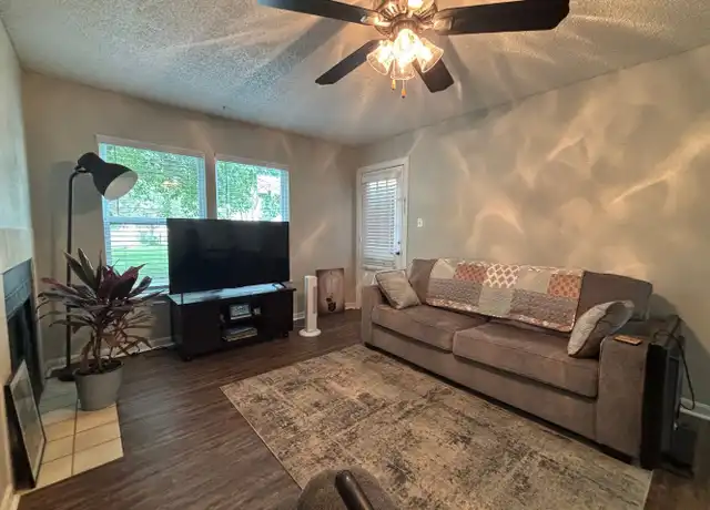 Property at 11115 W 64th Ter Unit 1103, Shawnee, KS, 66203, 1 bed, 1 bath, [object Object]