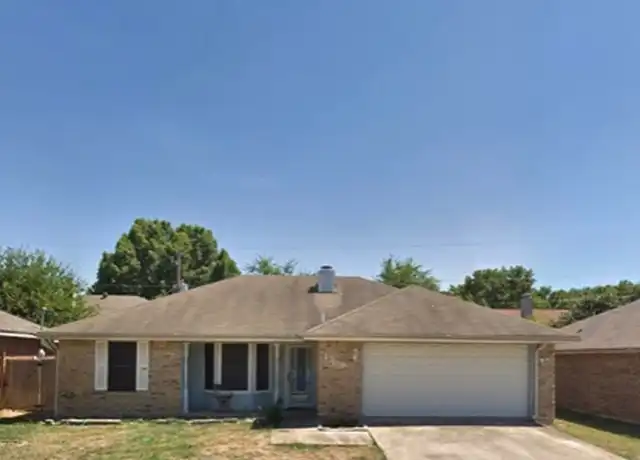 Property at 1709 N Bent Tree Trl, Grand Prairie, TX, 75052, 3 beds, 2 baths, [object Object]