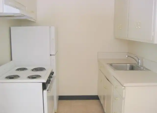 Property at 2124 Blake St Unit 02, Berkeley, CA, 94704, 3 beds, 2 baths, [object Object]