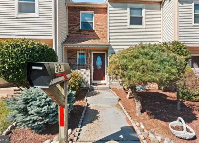 Property at 327 Wayne Ct, Southampton, PA, 18966, 3 beds, 2.5 baths, [object Object]