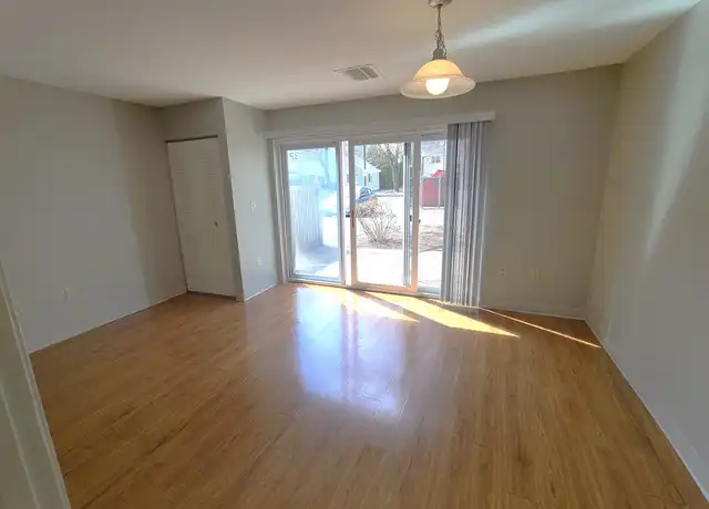 Property at 32 S Point Dr Unit 32, Boston, MA, 02125, 3 beds, 1.5 baths, [object Object]