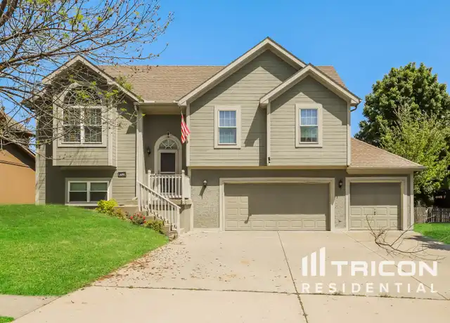 Property at 4308 NE 102nd St, Kansas City, MO, 64156, 3 beds, 3 baths, [object Object]