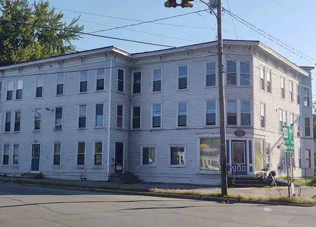 Property at 4 Elm St Unit 304, Lancaster, NH, 03584, 1 bed, 1 bath, [object Object]
