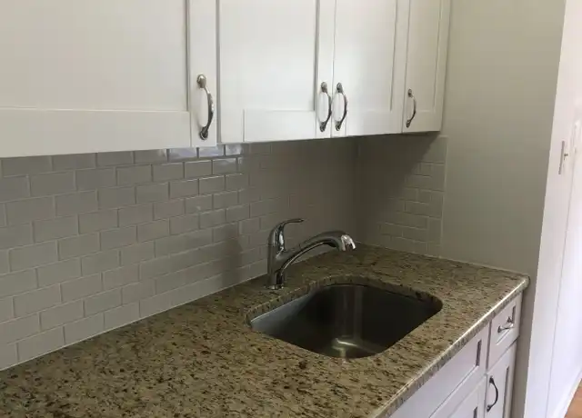 Property at 428 Chestnut St Unit C7, Roselle Park, NJ, 07204, 1 bed, 1 bath, [object Object]