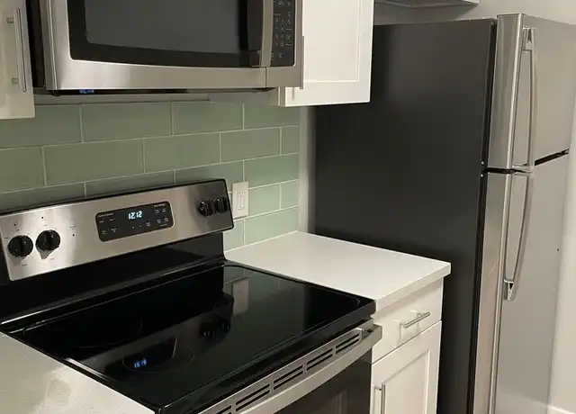Property at 5941 California Ave SW #307, Seattle, WA, 98136, 1 bed, 1 bath, [object Object]