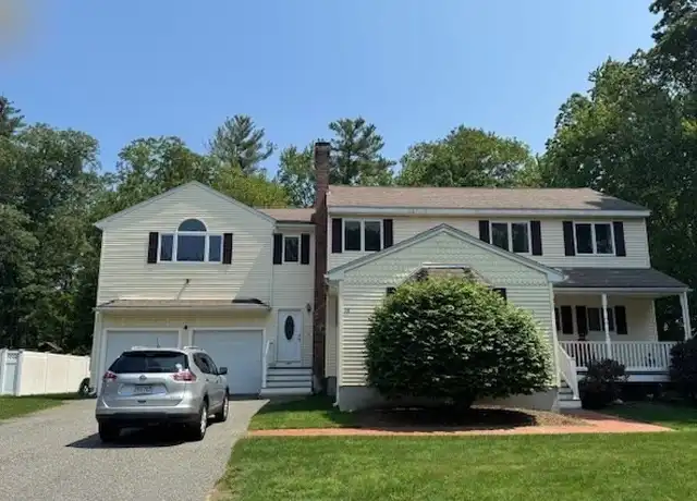 Property at 14 Moss St Unit 2, Burlington, MA, 01803, 3 beds, 1 bath, [object Object]