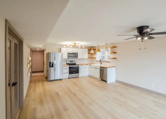 Property at 315 23rd St NE Unit Gold Finch, Lower, Cedar Rapids, IA, 52402, 3 beds, 2 baths, [object Object]