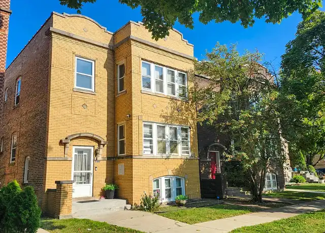 Property at 1641 Kenilworth Ave Unit B, Berwyn, IL, 60402, 2 beds, 1 bath, [object Object]