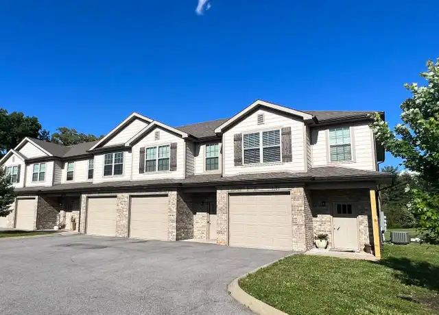 Property at 113 Middle Bridge Stub Rd Apt 114, Bowling Green, KY, 42103, 2 beds, 2.5 baths, [object Object]