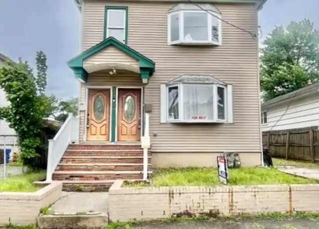 Property at 826 E Curtis St Unit 2, Linden, NJ, 07036, 3 beds, 1 bath, [object Object]