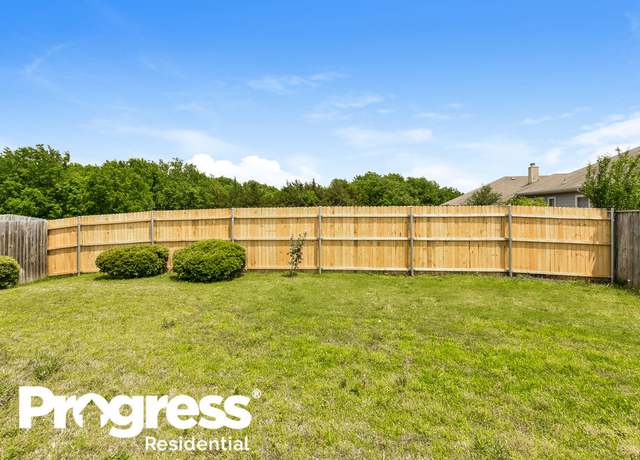 Photo of 806 Fireberry Dr, Fate, TX 75087