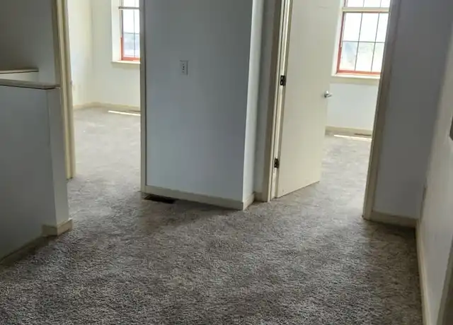 Property at 261 N Franklin St Unit 506, Hanover, PA, 17331, 2 beds, 1 bath, [object Object]