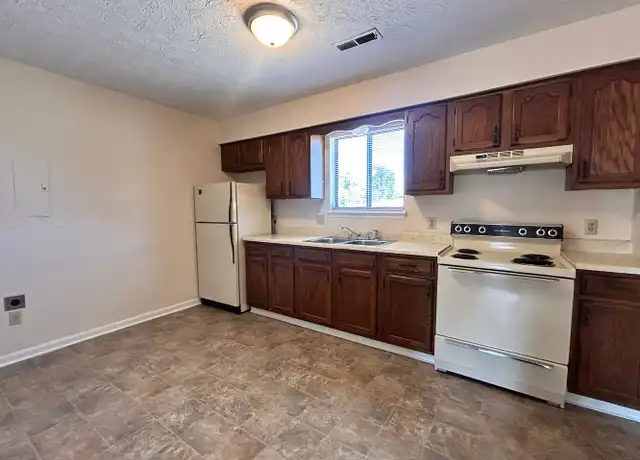 Property at 399 Gibson Ln Unit 7, Richmond, KY, 40475, 2 beds, 1 bath, [object Object]