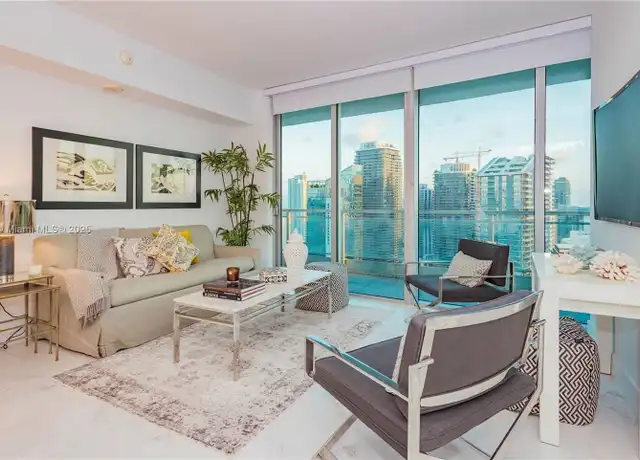 Property at 92 SW 3rd St #4404, Miami, FL, 33130, 2 beds, 2 baths, [object Object]