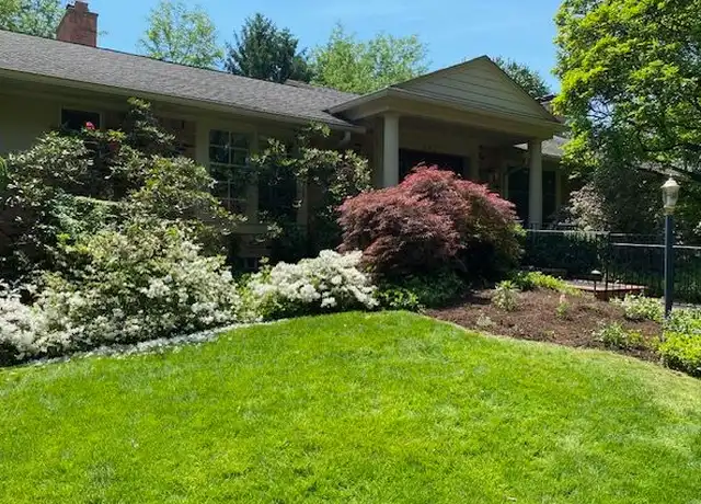 Property at 645 Lone Pine Rd, Bloomfield Hills, MI, 48304, 3 beds, 4.5 baths, [object Object]