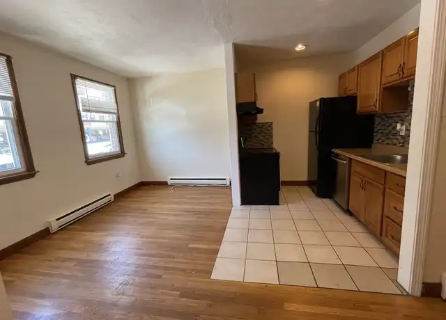 Property at 204 H St Unit 2, Boston, MA, 02127, 3 beds, 1 bath, [object Object]