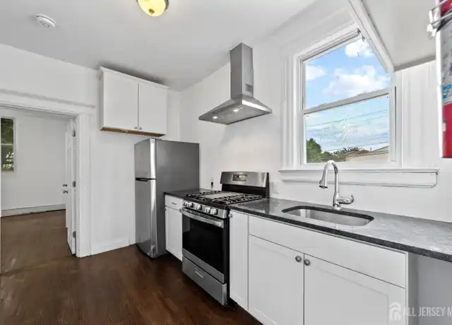 Property at 410 Chadwick Ave Unit 1, Newark, NJ, 07112, 2 beds, 2 baths, [object Object]