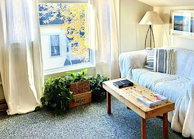 Property at 9 Garden St Unit 9G3, Newburyport, MA, 01950, 1 bed, 1 bath, [object Object]
