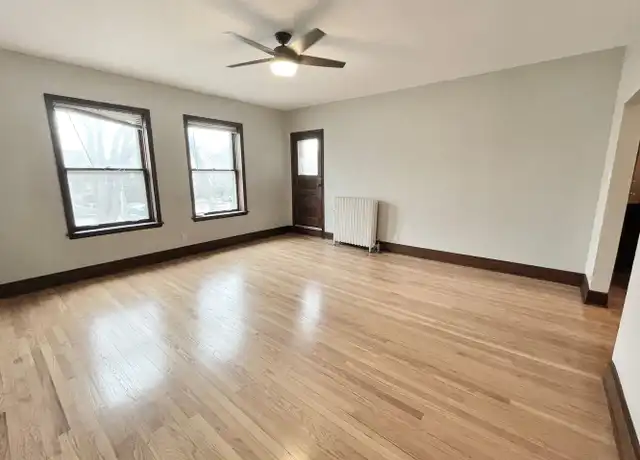 Property at 2505/2513 Park - 2505 E Park Pl, Milwaukee, WI, 53211, 2-3 beds, 1 bath, [object Object]