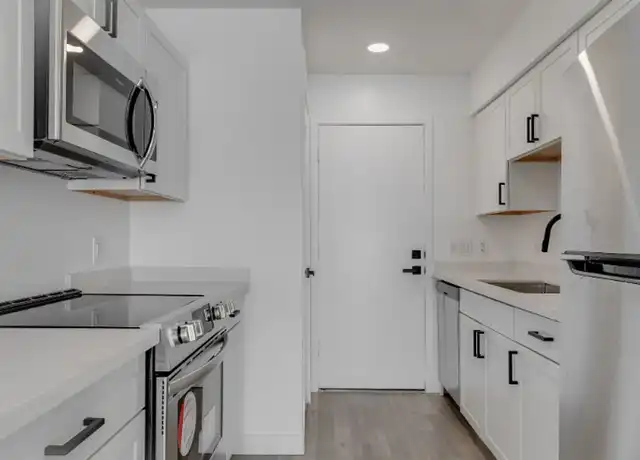 Property at Urbana Union Hills - 2039 W Union Hills Dr, Phoenix, AZ, 85027, 1-2 bed, 1 bath, [object Object]