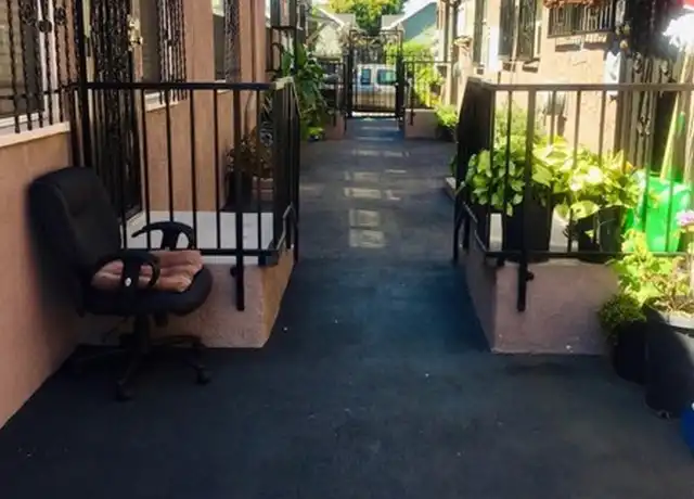 Property at 4114 Naomi Ave Unit 4118 1/2, Los Angeles, CA, 90011, 1 bed, 1 bath, [object Object]