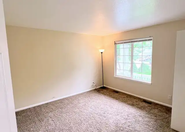 Property at 2901 E 107th Ct Rm 6, Northglenn, CO, 80233, 1 bed, 1 bath, [object Object]
