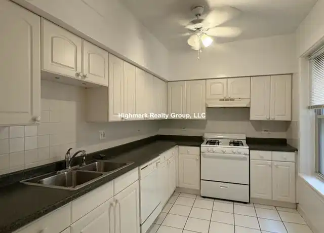 Property at 994 Seward St, Evanston, IL, 60202, 1 bed, 1 bath, [object Object]