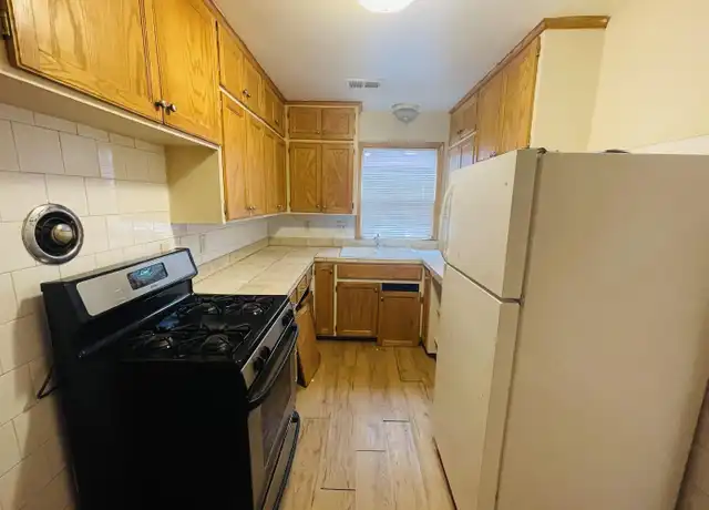 Property at 2419 Plymouth Ave N, Minneapolis, MN, 55411, 3 beds, 1 bath, [object Object]