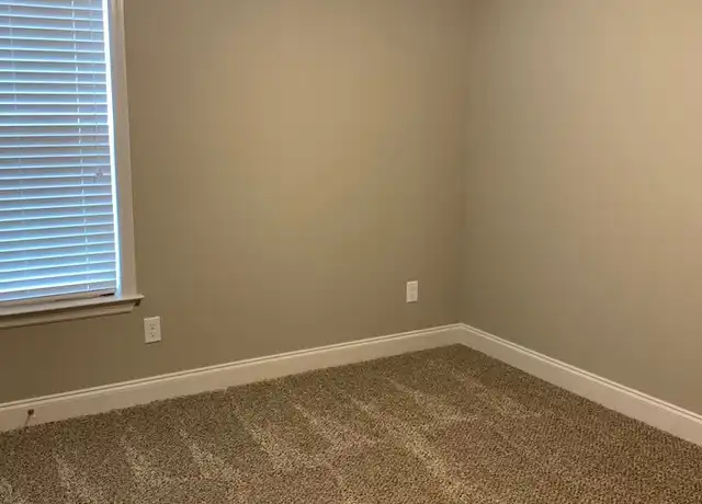 Property at 3948 Medieval Ct, Valdosta, GA, 31605, 4 beds, 2 baths, [object Object]