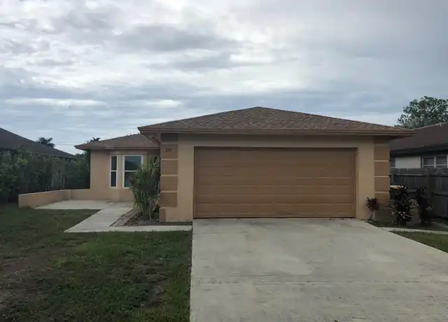 Property at 735 106th Ave N, Naples, FL, 34108, 3 beds, 2 baths, [object Object]