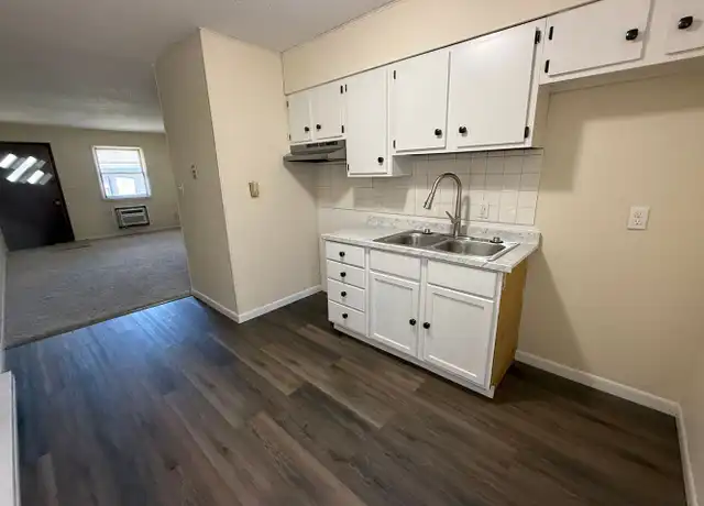 Property at 214 W West St Unit 4, Georgetown, IL, 61846, 1 bed, 1 bath, [object Object]