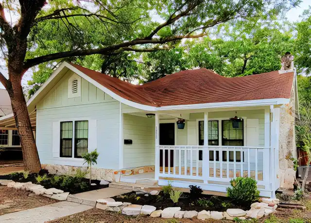 Property at 1050 W Coll St, New Braunfels, TX, 78130, 4 beds, 3 baths, [object Object]