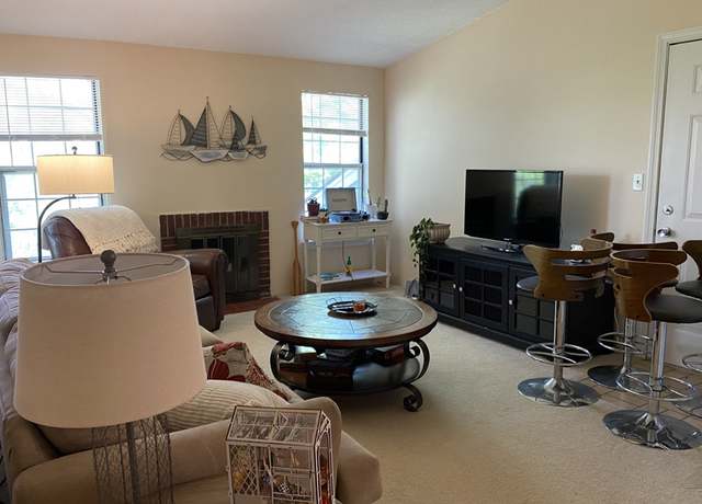 Photo of 24 Walden Dr #20, Natick, MA 01760