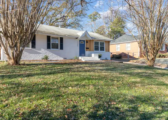 Property at 1121 Penrose Ln, Charlotte, NC, 28217, 3 beds, 2 baths, [object Object]