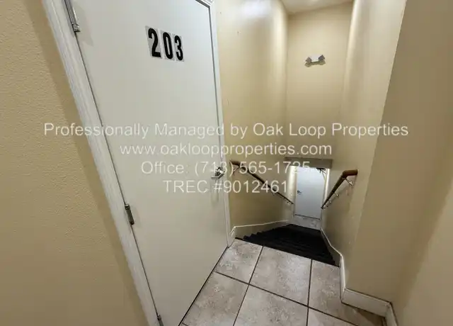Property at 2724 Crossview Dr Unit 203, Houston, TX, 77063, 3 beds, 1 bath, [object Object]