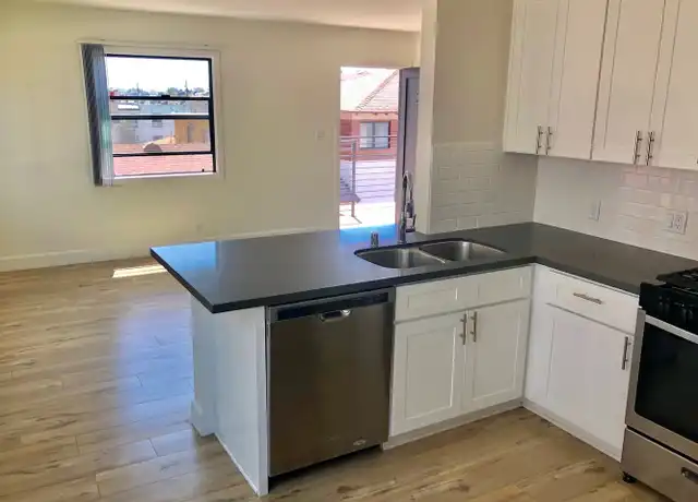 Property at 525 Indiana St Unit 3, El Segundo, CA, 90245, 2 beds, 1 bath, [object Object]