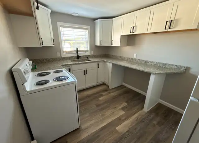 Property at 223 Connecticut 169 Unit 169 1A, Woodstock, CT, 06281, 1 bed, 1 bath, [object Object]