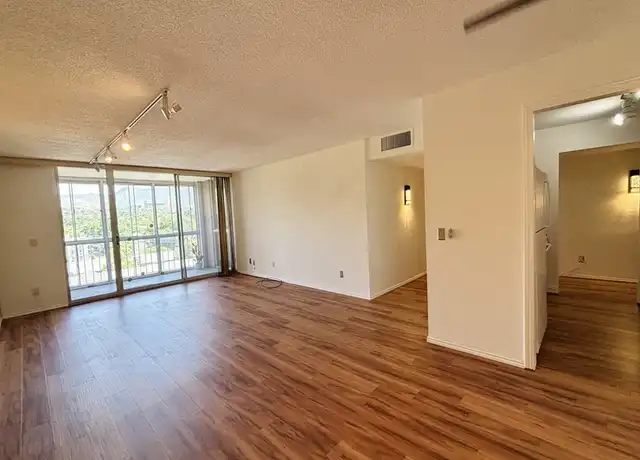 Property at 710 E 200 S Unit 8D, Salt Lake City, UT, 84102, 2 beds, 1 bath, [object Object]