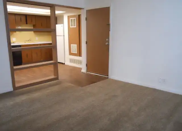 Property at 2706 Redbud Ln Unit 5, Lawrence, KS, 66046, 2 beds, 1 bath, [object Object]