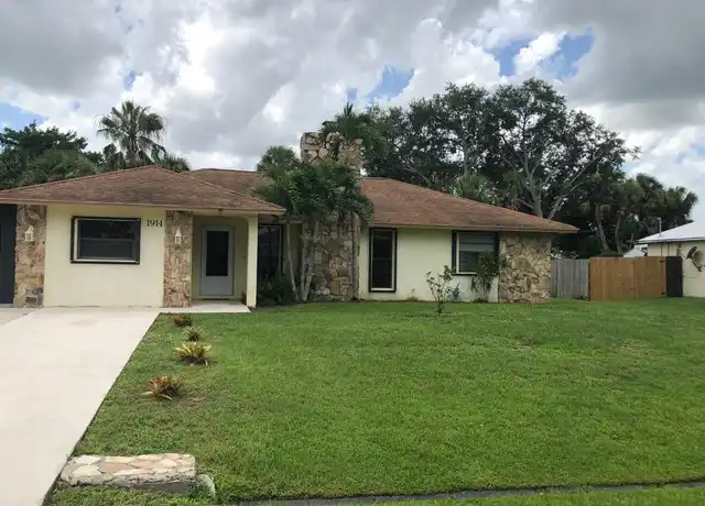 Property at 1914 SW Flower Ln, Port Saint Lucie, FL, 34953, 3 beds, 2 baths, [object Object]
