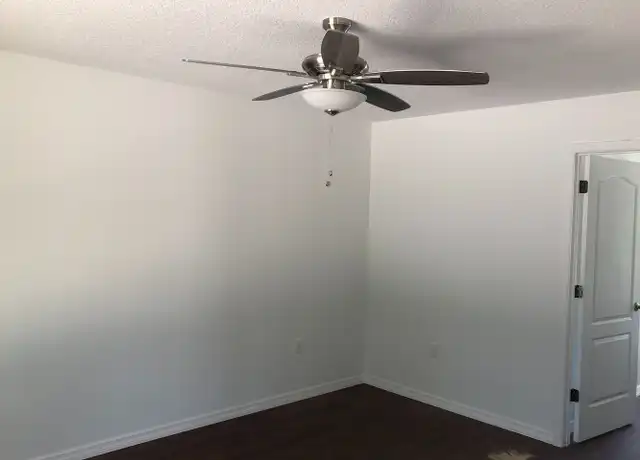 Property at 9327 W Caravan Path, Crystal River, FL, 34428, 3 beds, 2 baths, [object Object]