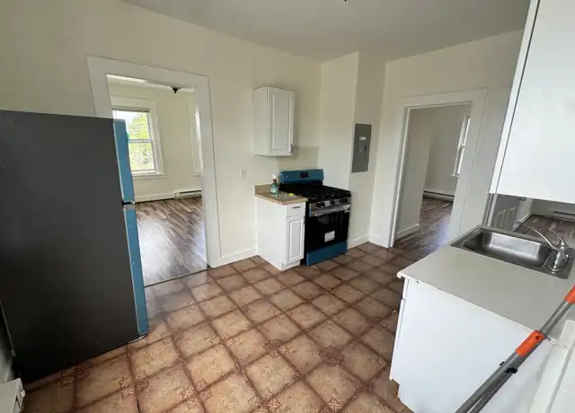 Property at 134 Hill St Unit 7, Waterbury, CT, 06704, 2 beds, 1 bath, [object Object]