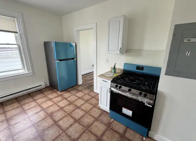 Property at 134 Hill St Unit 7, Waterbury, CT, 06704, 2 beds, 1 bath, [object Object]
