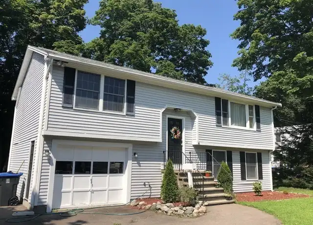 Property at 4 Lincoln Pl, Natick, MA, 01760, 4 beds, 2 baths, [object Object]