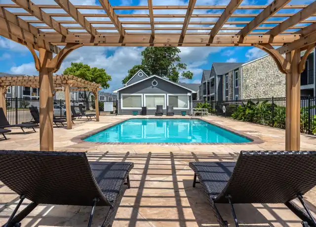 Property at Spacious 1 and 2 bedroom homes in great location - 2400 Central Park Ln, College Station, TX, 77840, 2 beds, 2 baths, [object Object]