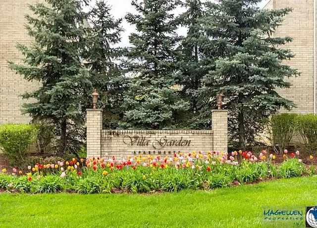 Photo of 712 N Villa Ave, Villa Park, IL 60181