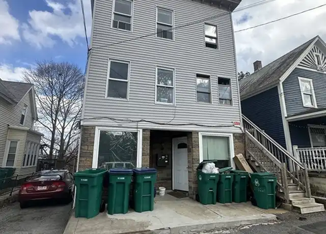 Property at 107 Cedar St Unit 3, Fitchburg, MA, 01420, 3 beds, 1 bath, [object Object]